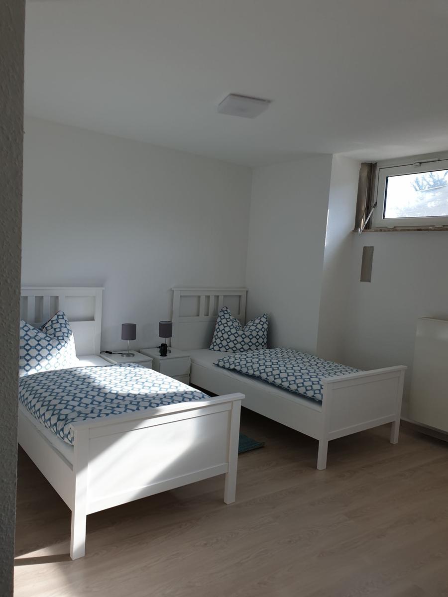 Schlafzimmer 1 mit 3 Einzelbetten...