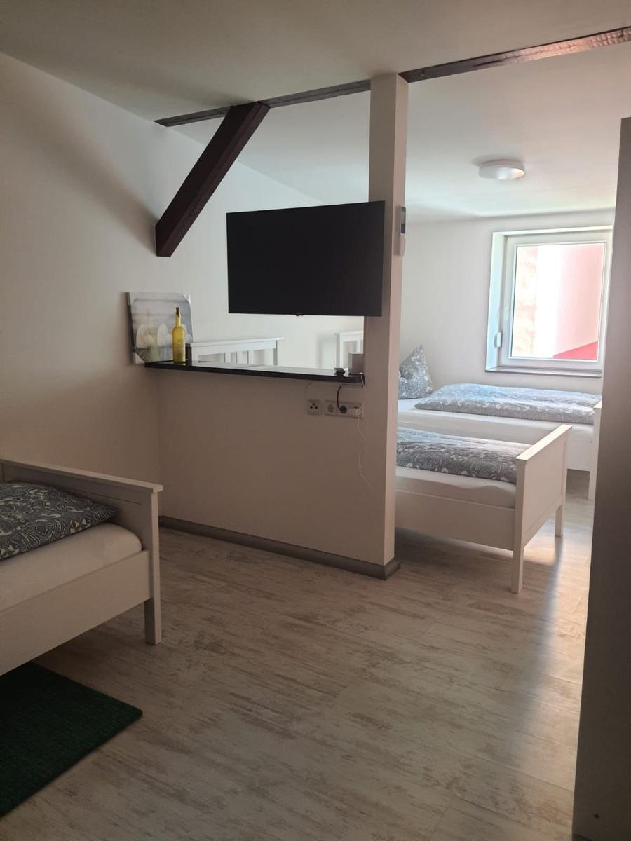 Schlafzimmer mit 3 Einzelbetten...