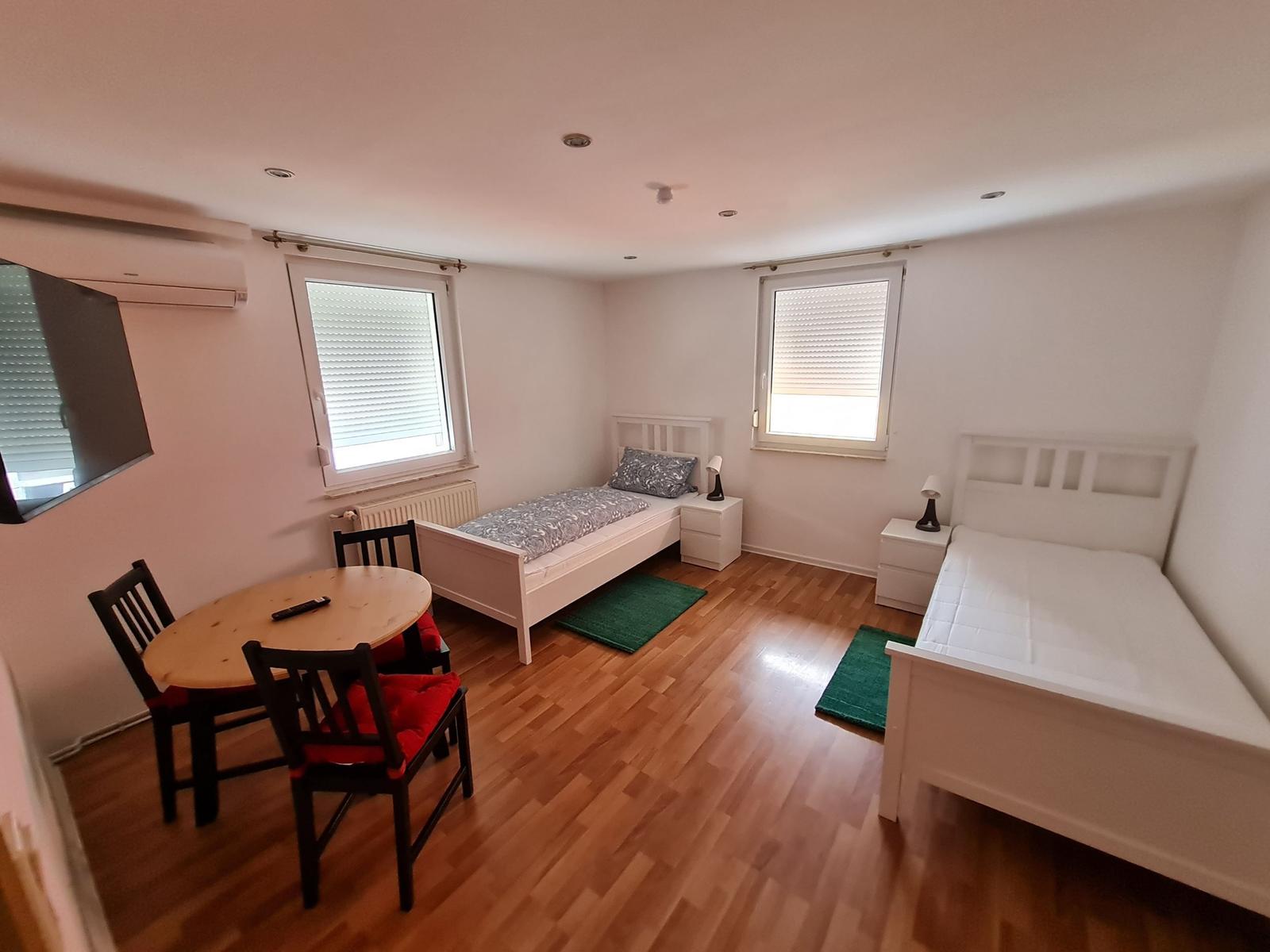 Schlafzimmer 2 im OG mit 2 Einzelbetten...