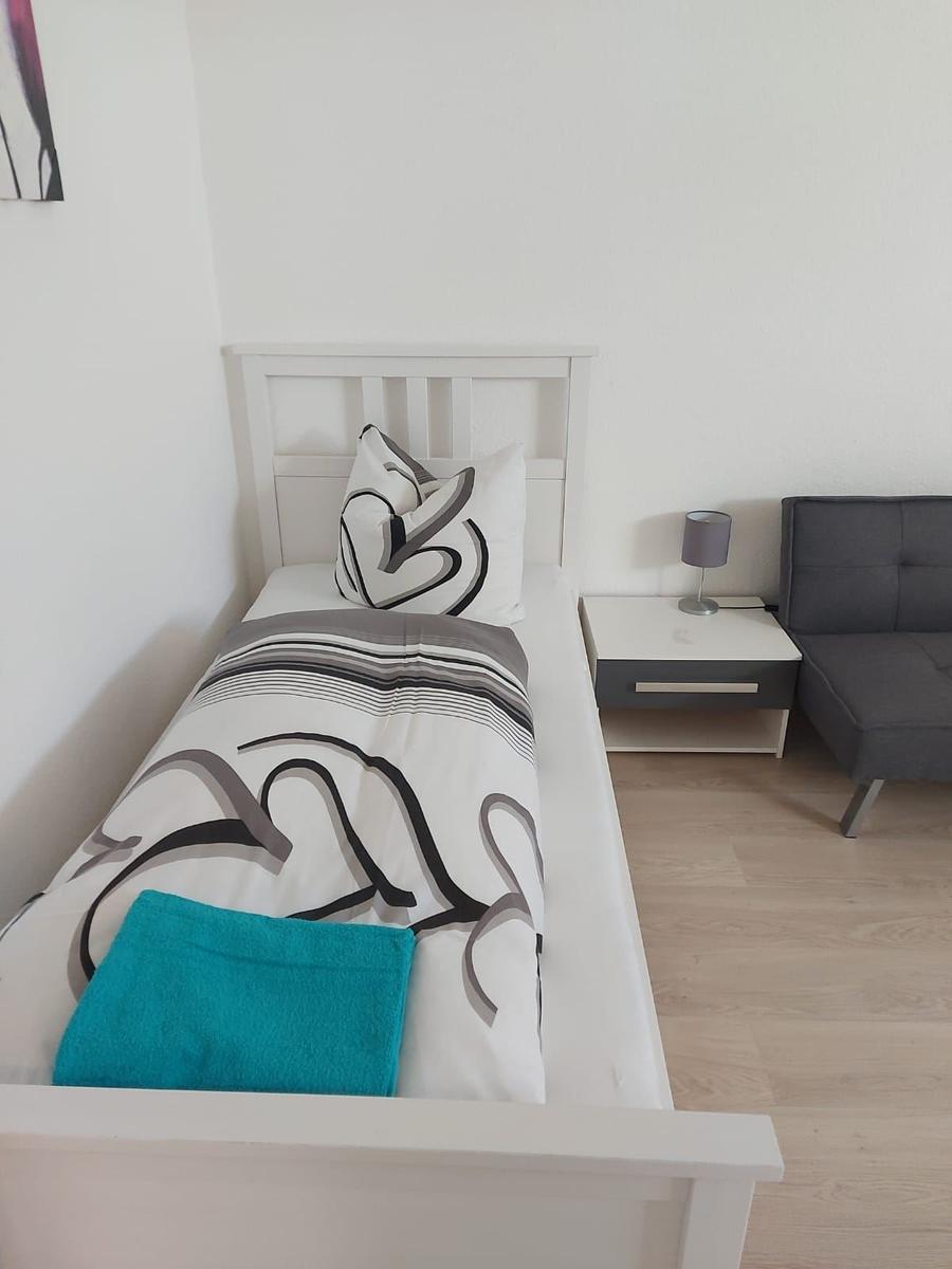 Schlafzimmer 2 mit 2 Einzelbetten...