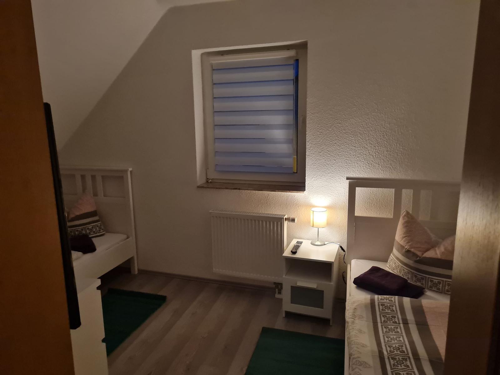 Schlafzimmer mit 2 Einzelbetten...