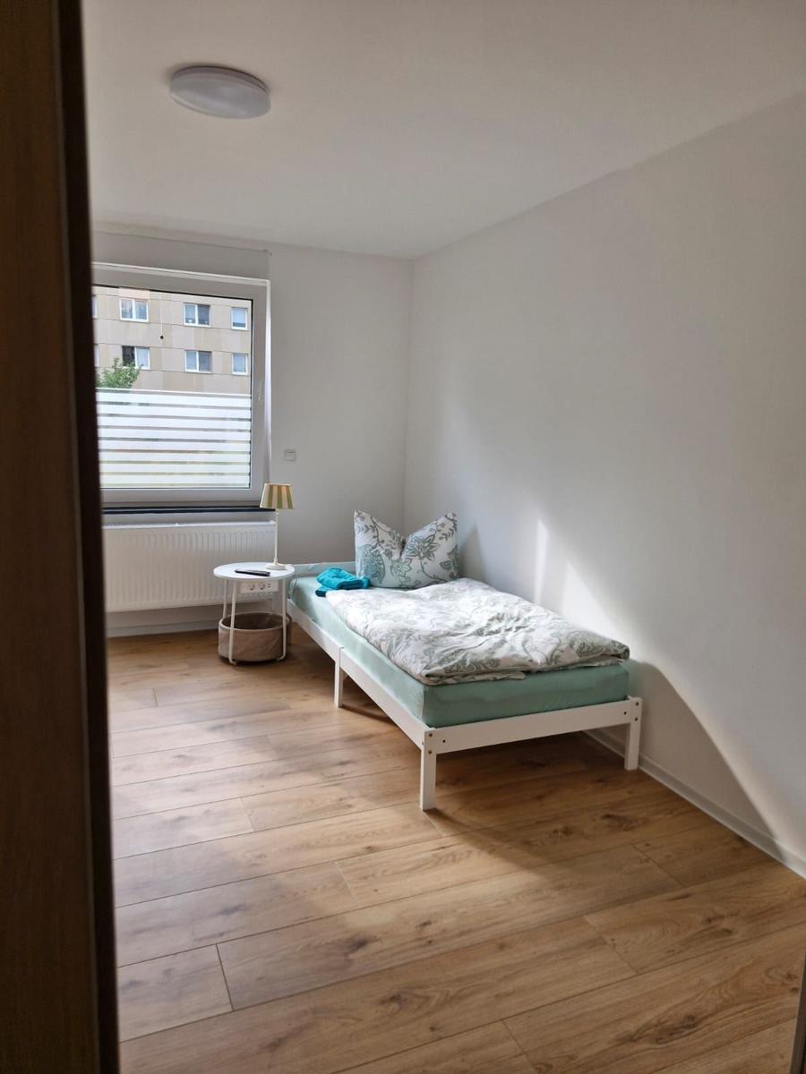 Schlafzimmer 1 mit 2 Einzelbetten...