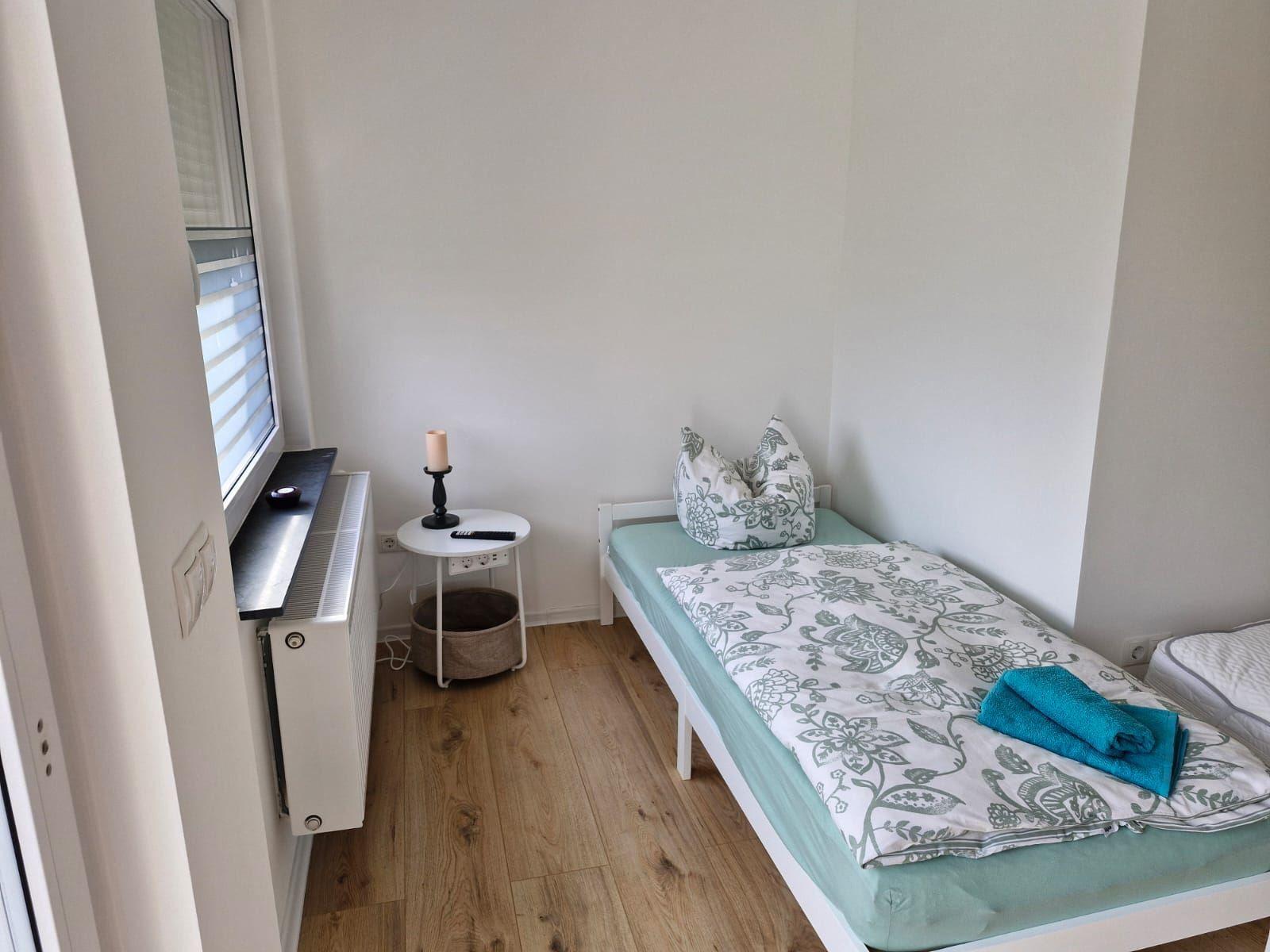 Schlafzimmer 4 mit 2 Einzelbetten...