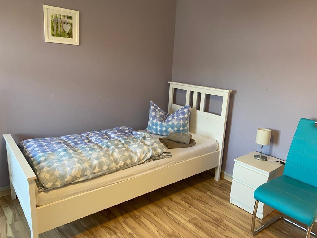 Schlafzimmer 1 mit 2 Einzelbetten...