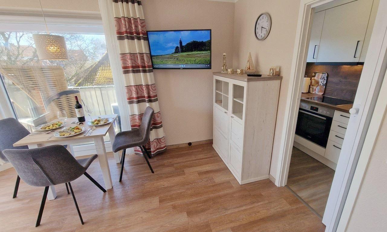 Wohnzimmer mit Blick zur Küche...