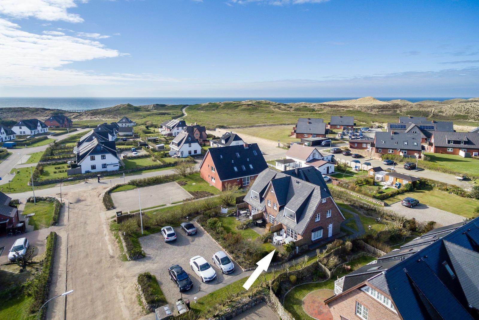 Haus mit Garten und Parkplatz an der Küste