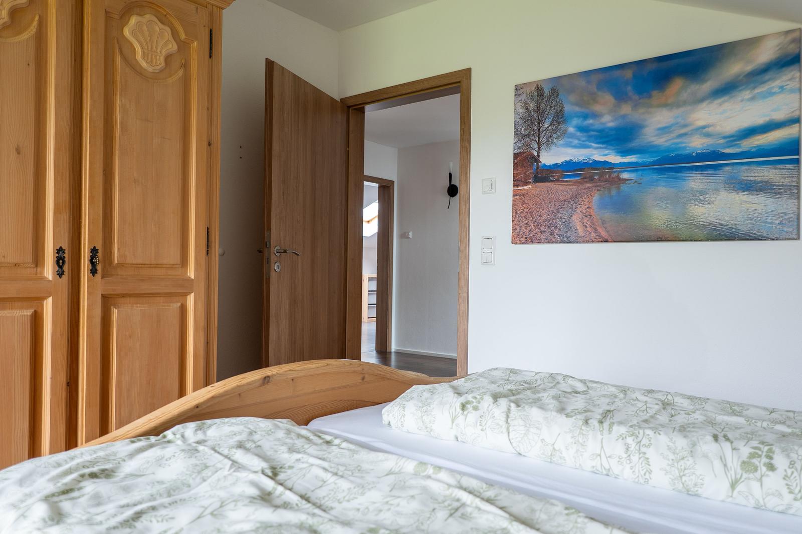 Schlafzimmer 1