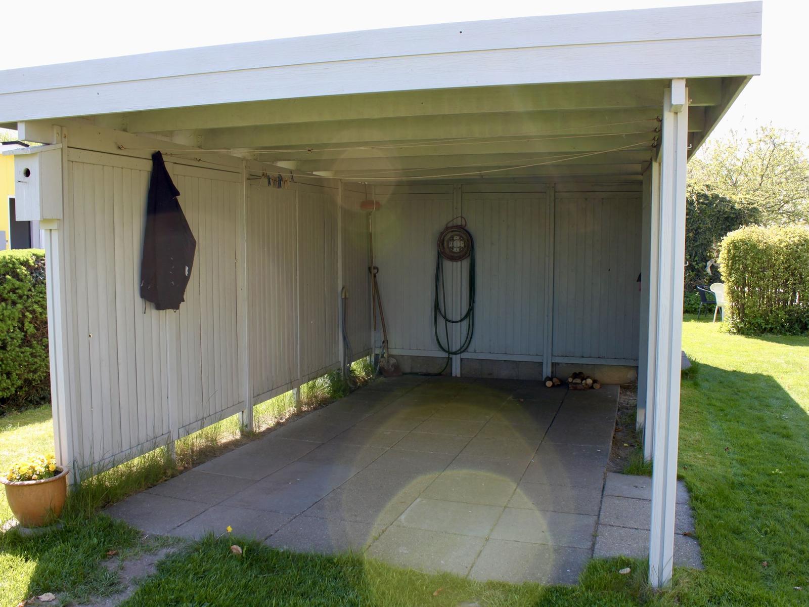 Carport...