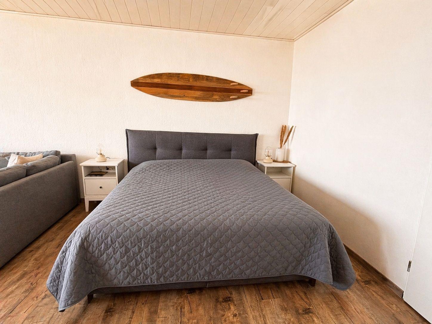 Boxspringbett 180x200cm mit durchgehendem Topper