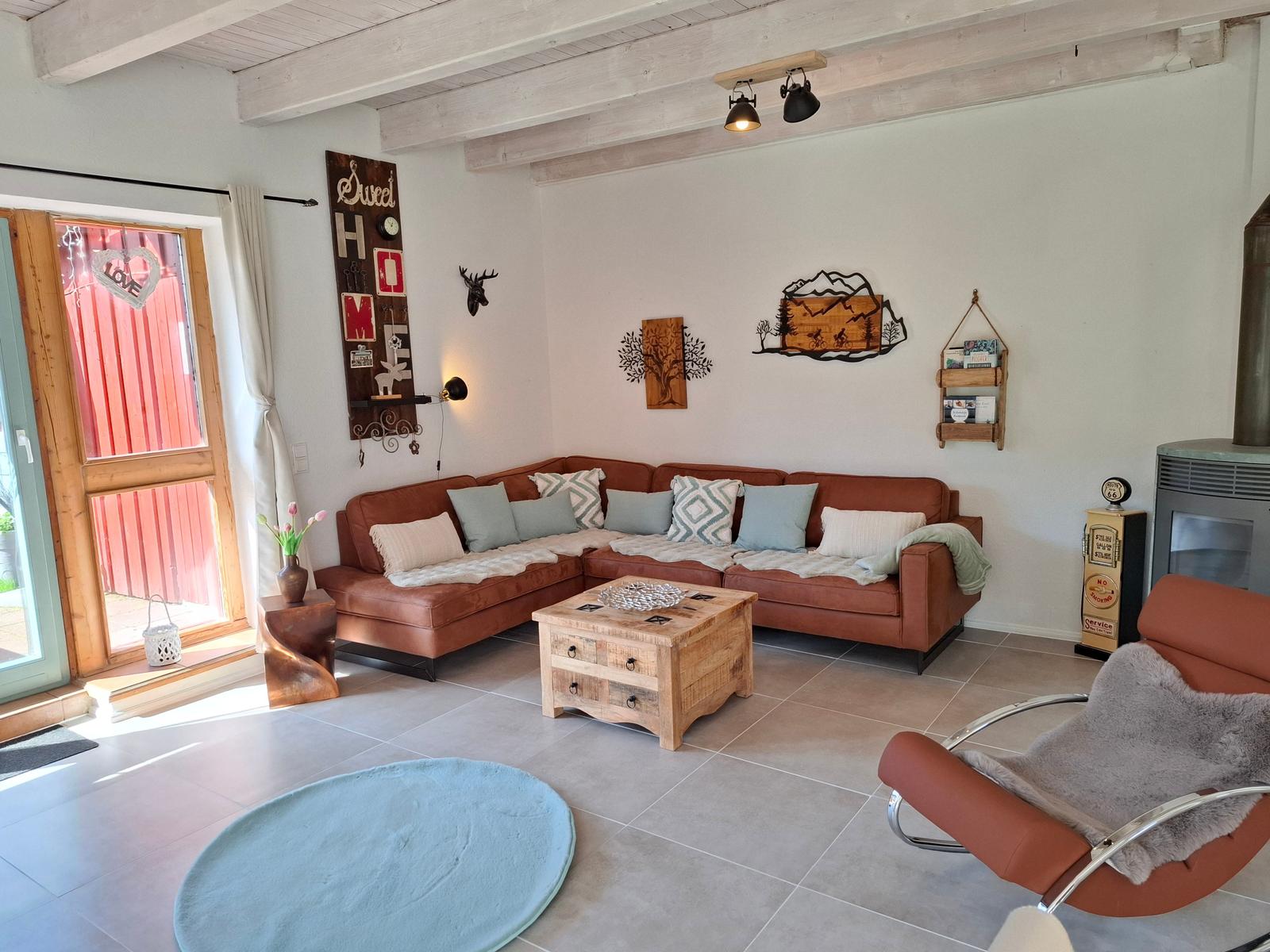 offenes, helles Wohnzimmer