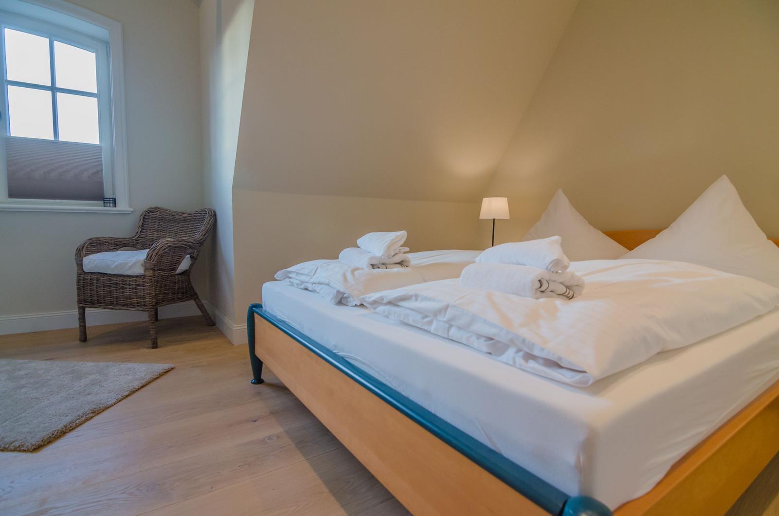 Schlafzimmer 2 OG