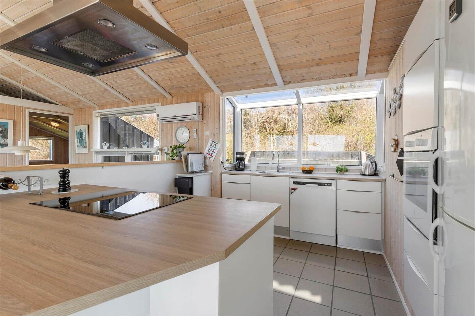 Kitchen/family room