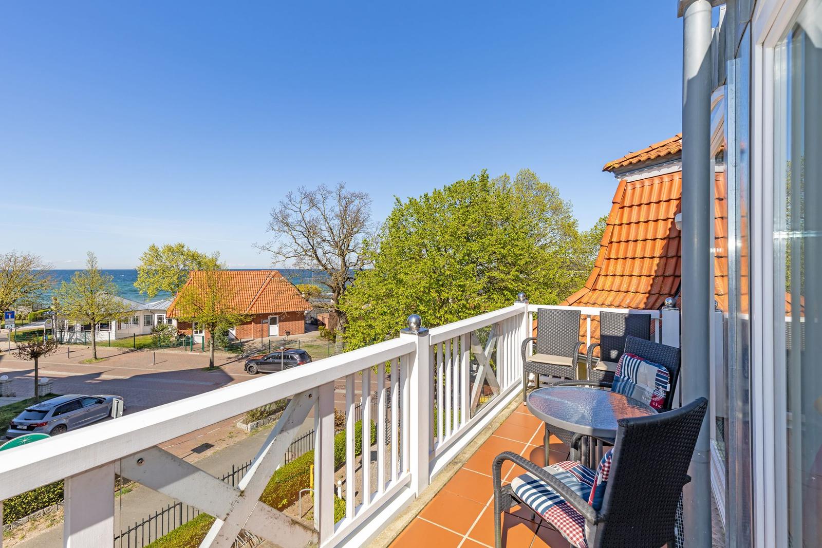 Balkon mit Meeresblick