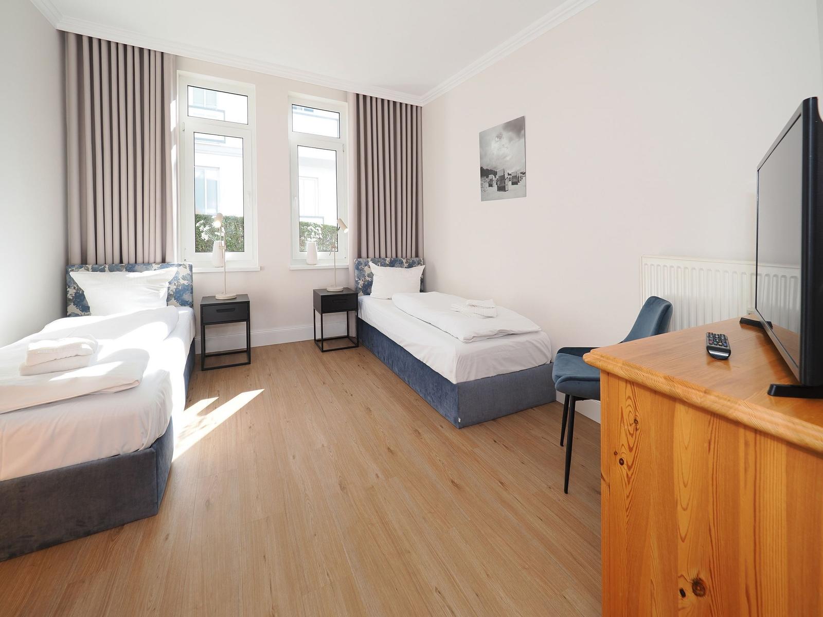 Schlafzimmer im Seehof201 auf Usedom mit zwei Einzelbetten