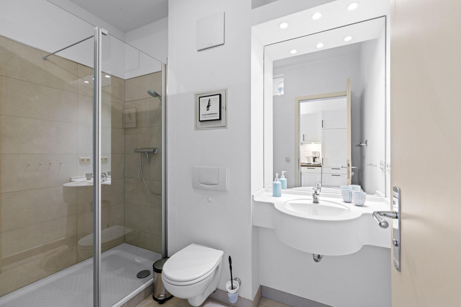 Badezimmer mit Dusche