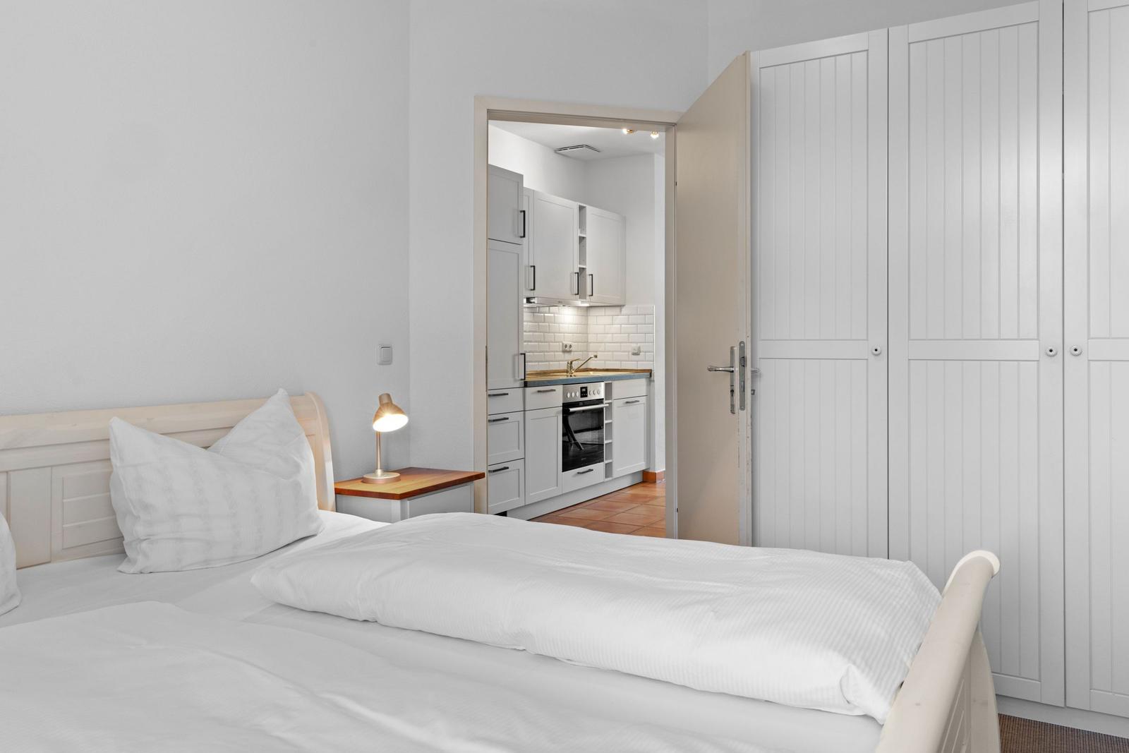 Schlafzimmer mit Doppelbett