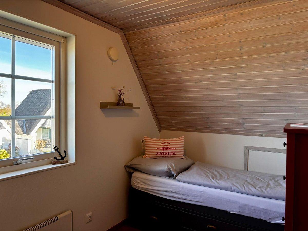 2. Schlafzimmer mit Einzelbetten