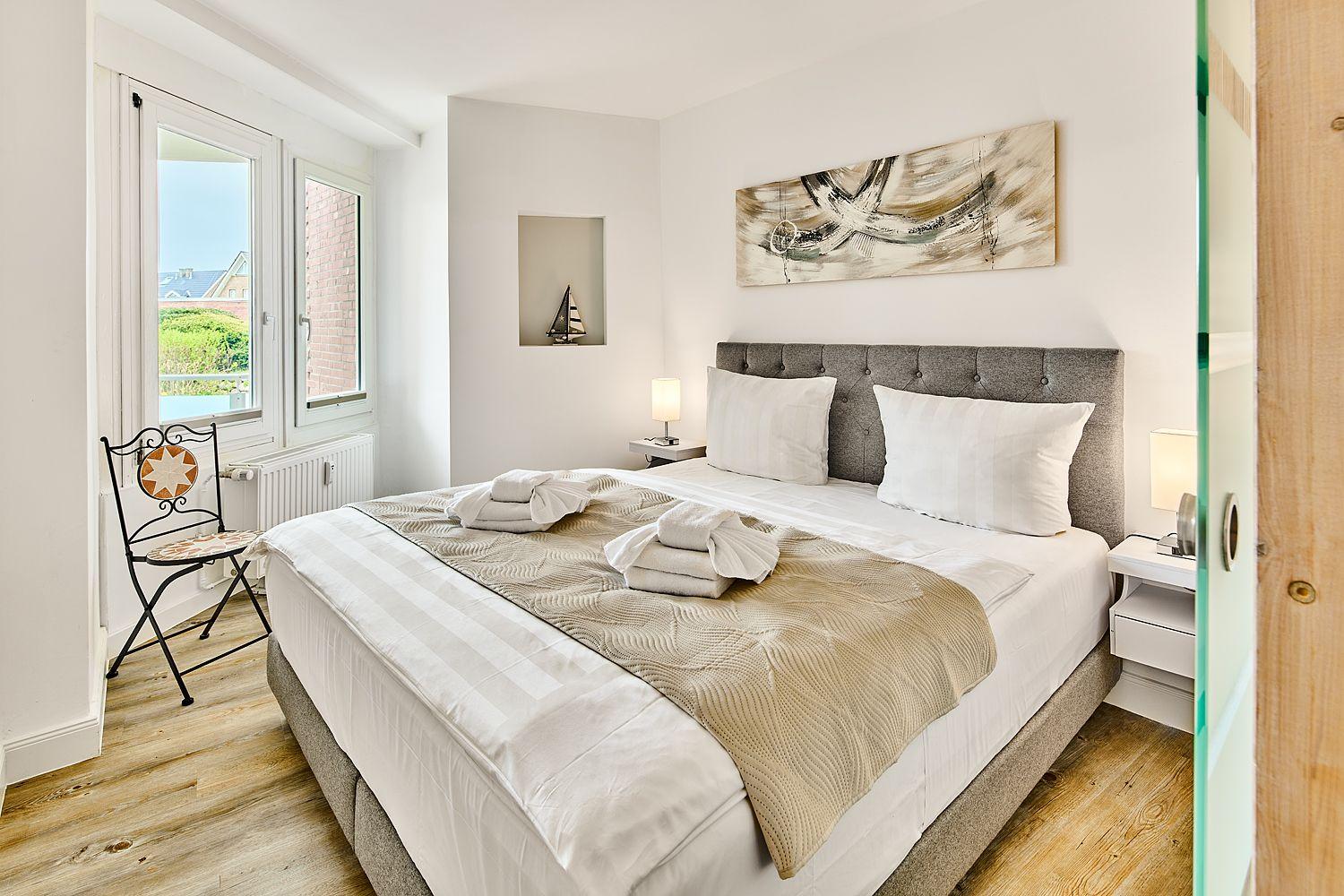 Schlafzimmer 1