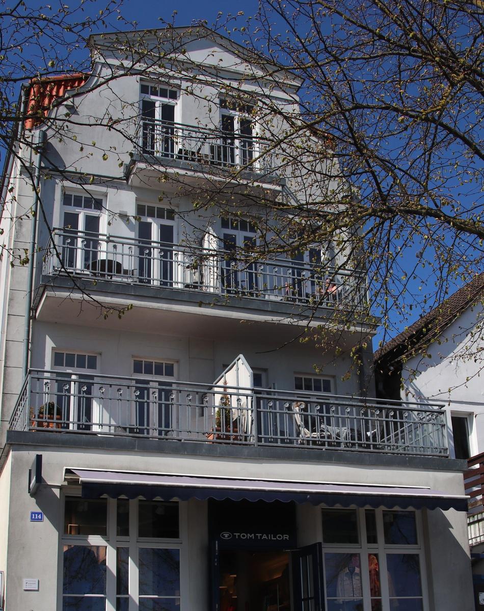 Straßenansicht