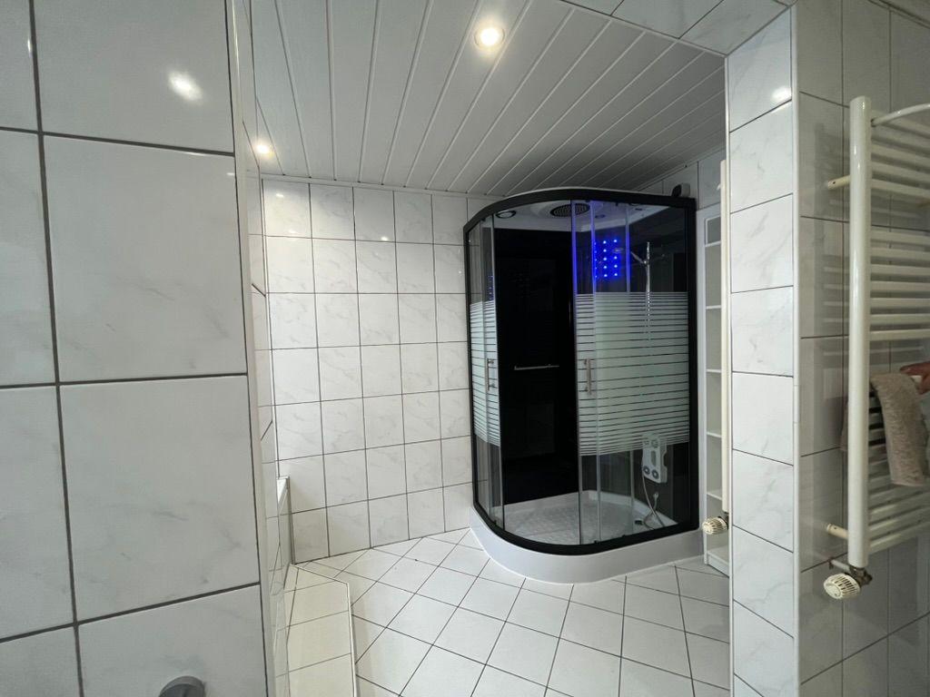 Großes Badezimmer, Dusche
