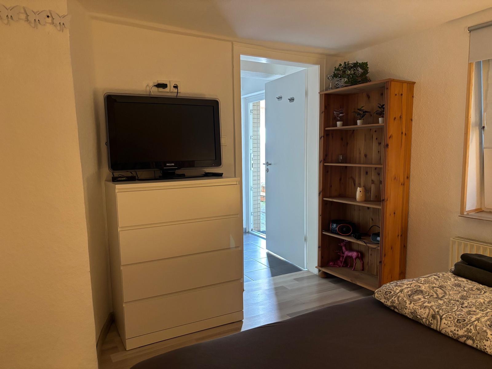 Schlafzimmer 1