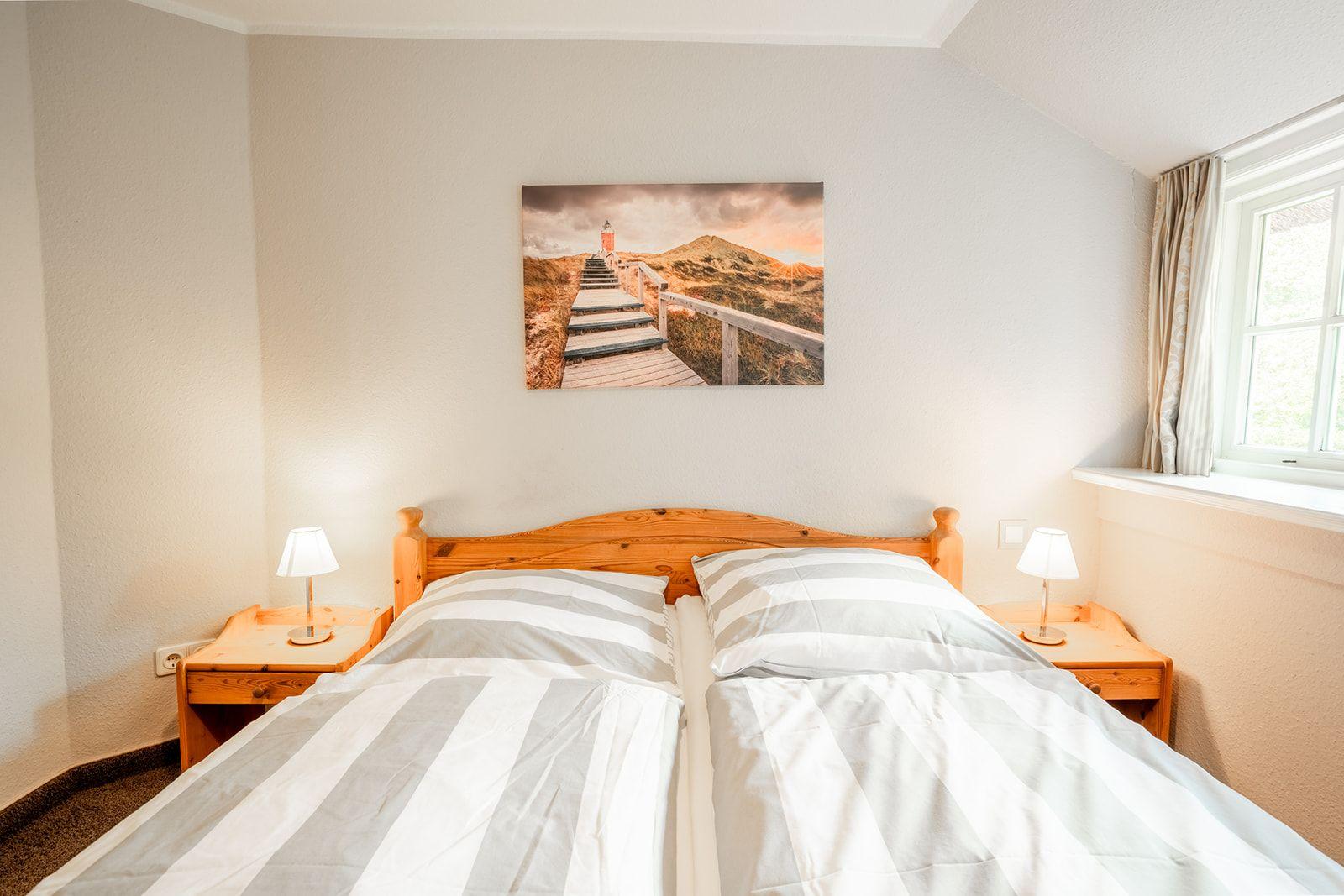 Schlafzimmer mit Doppelbett