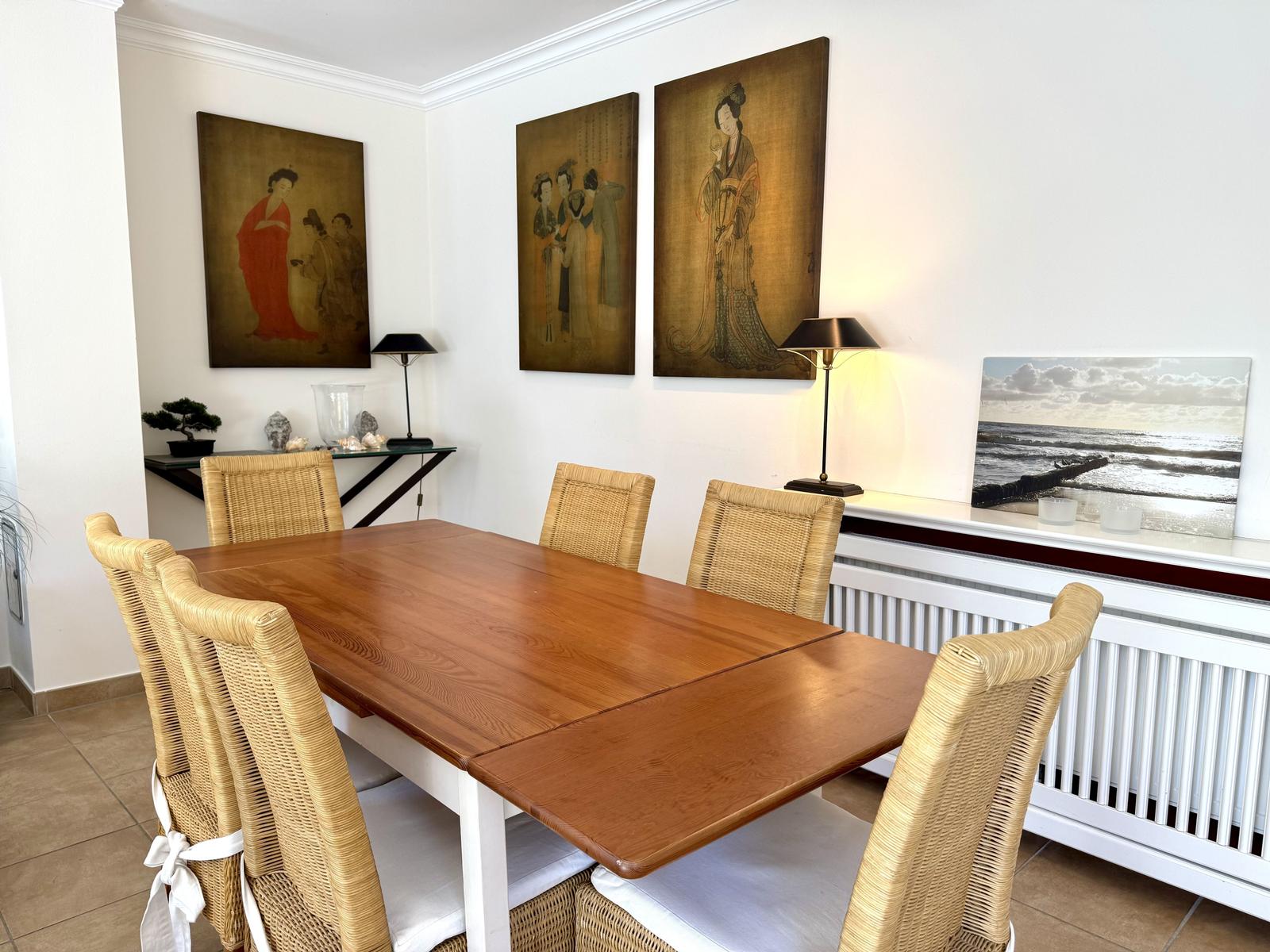 Essbereich im Wohnzimmer