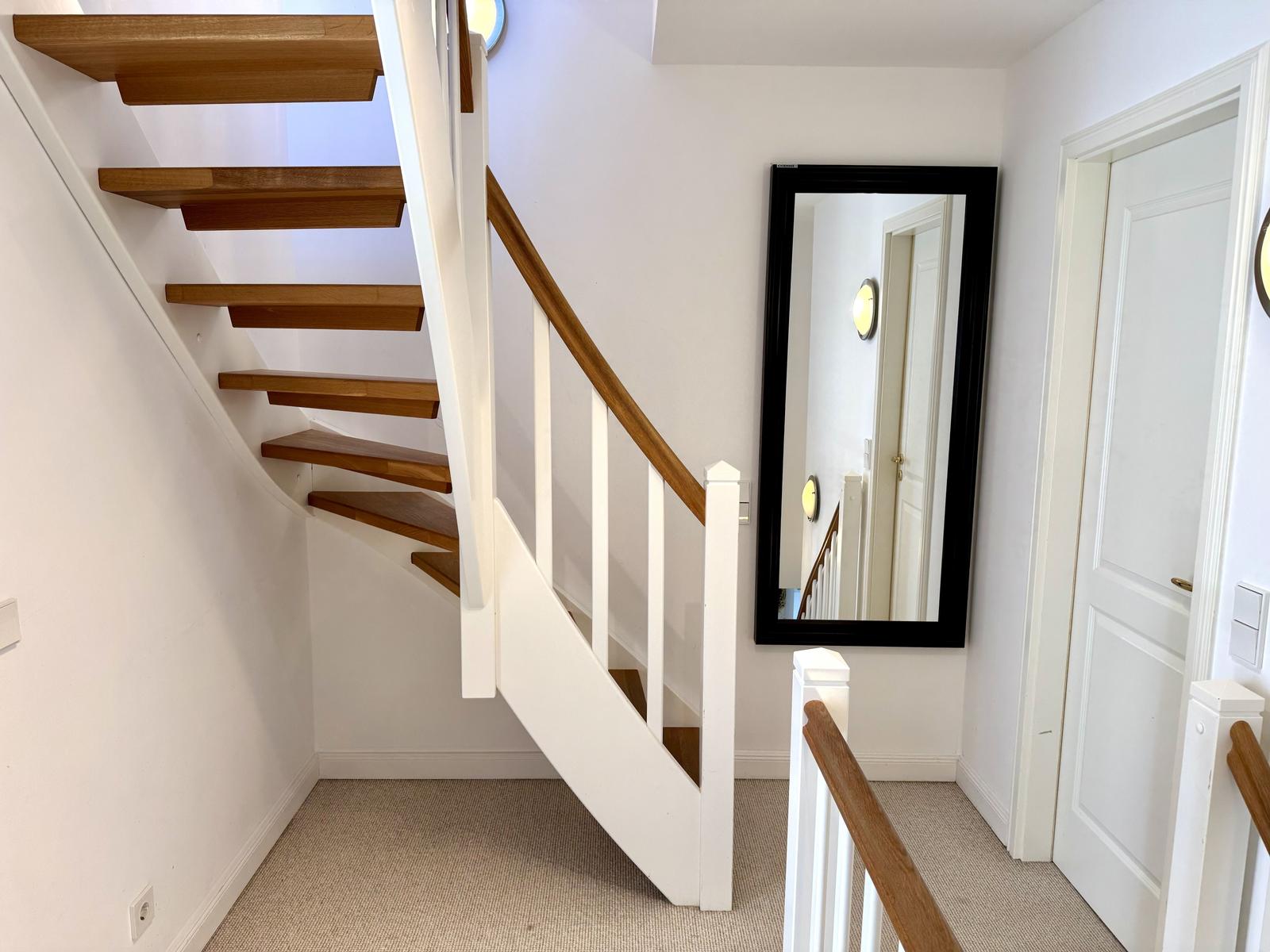 Treppe ins DG