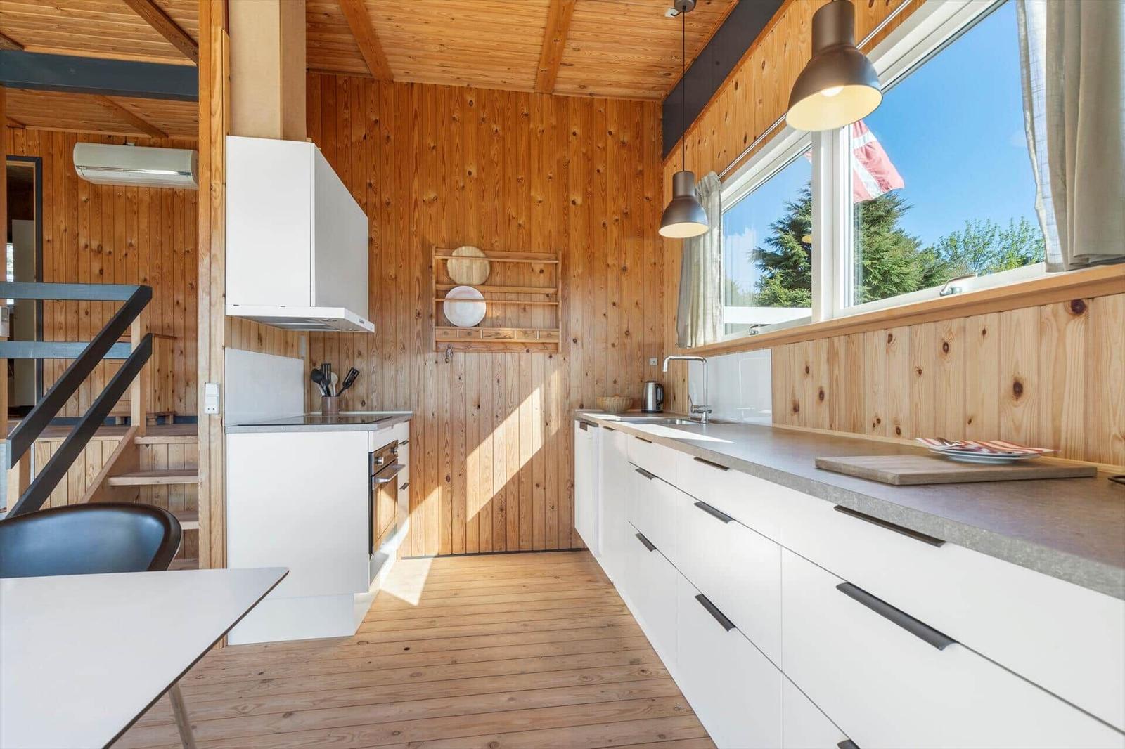Kitchen/family room