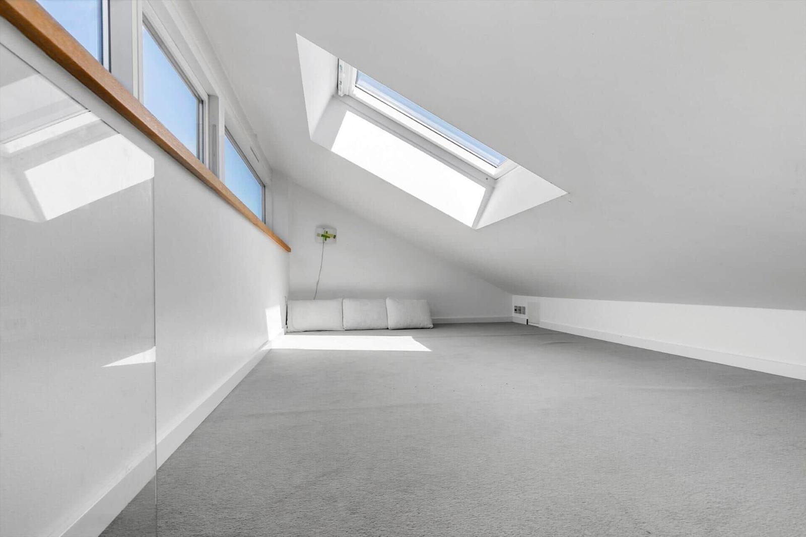 Bed loft
