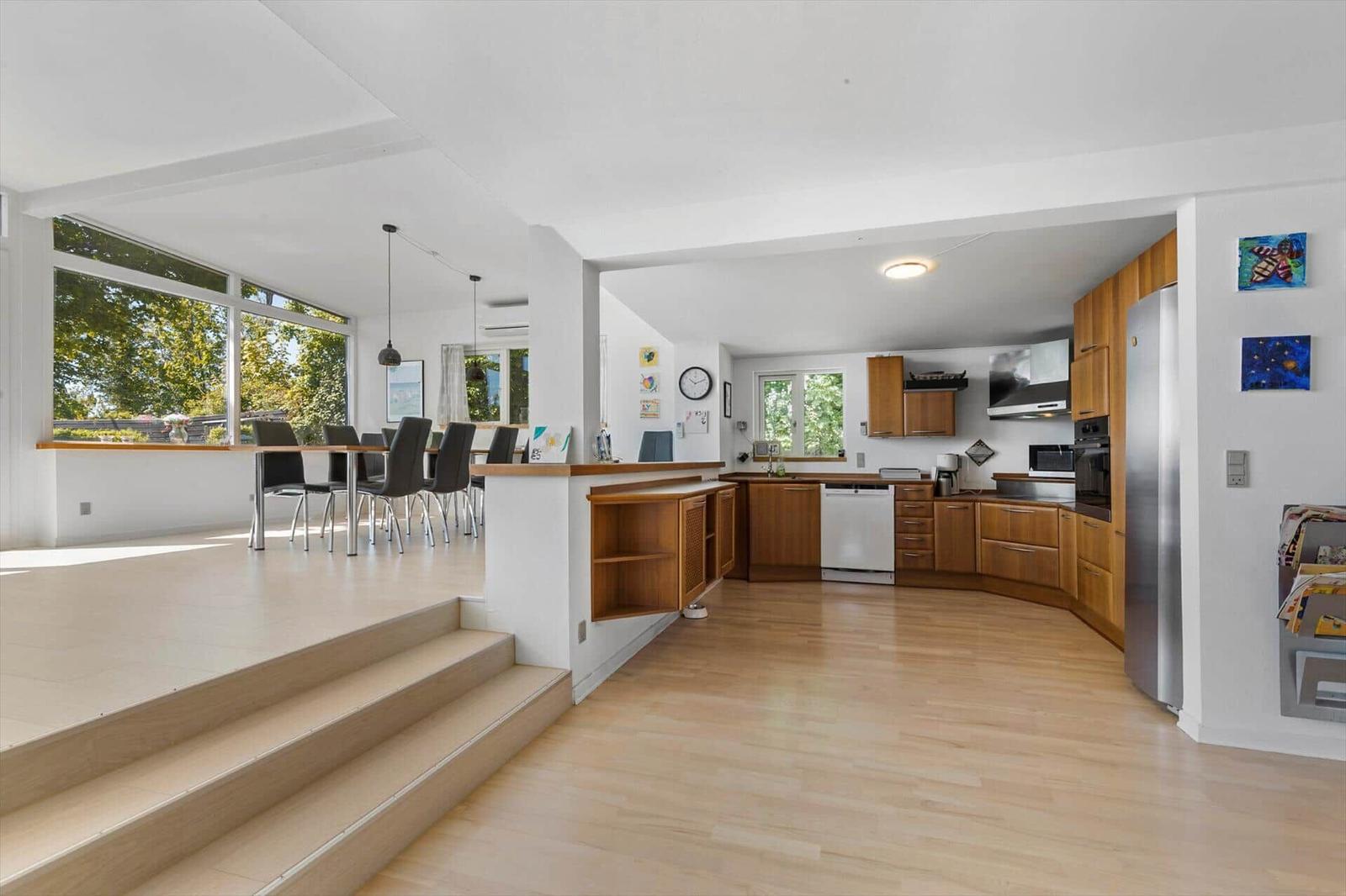 Kitchen/family room