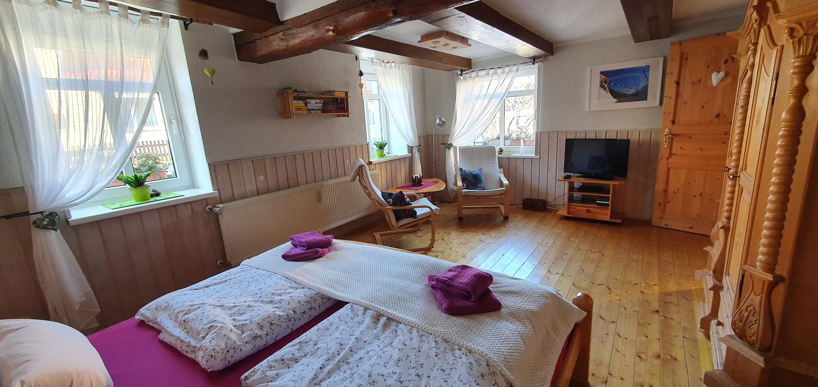 Wohn-/Schlafzimmer