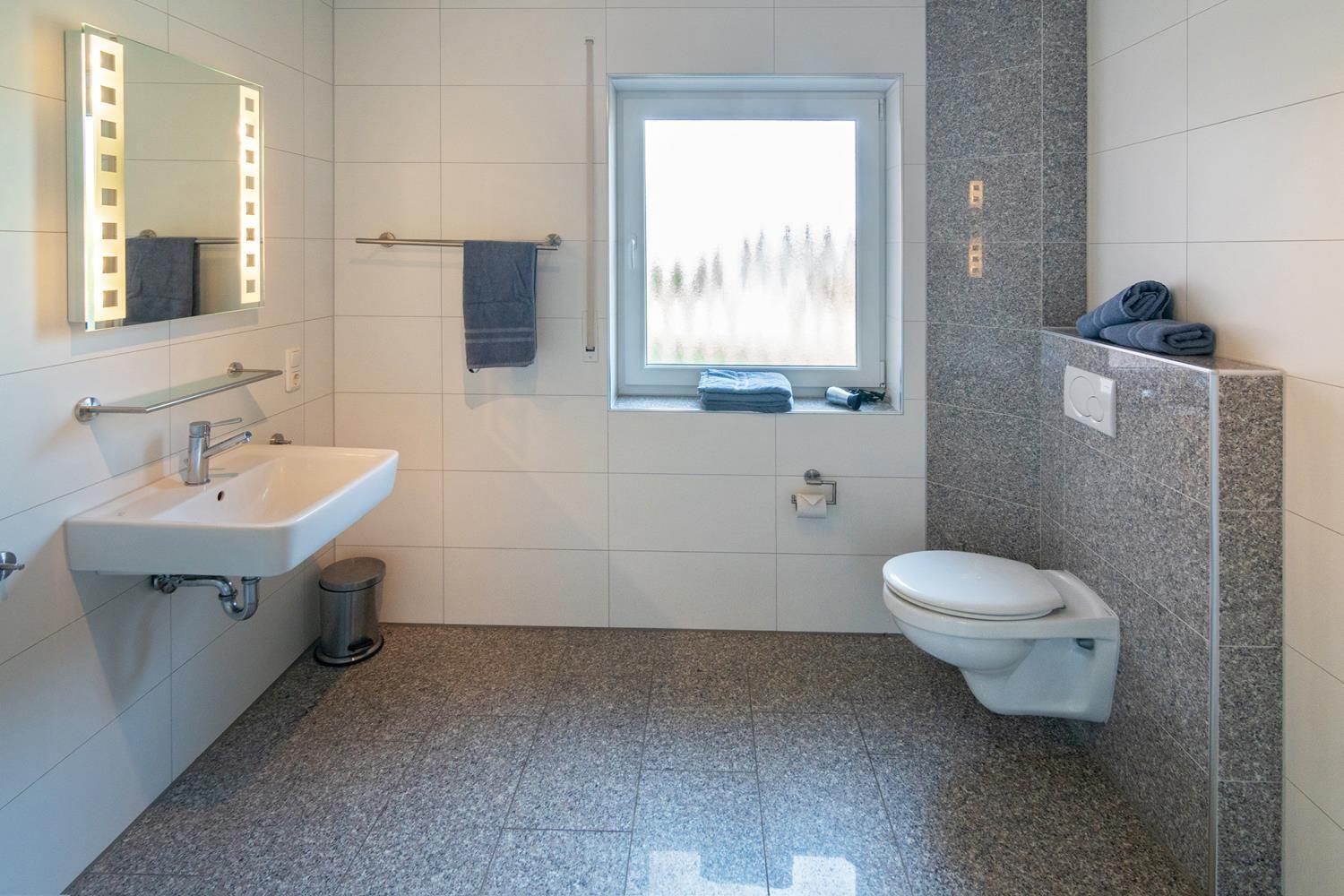 Große Fahrt - Bad/WC