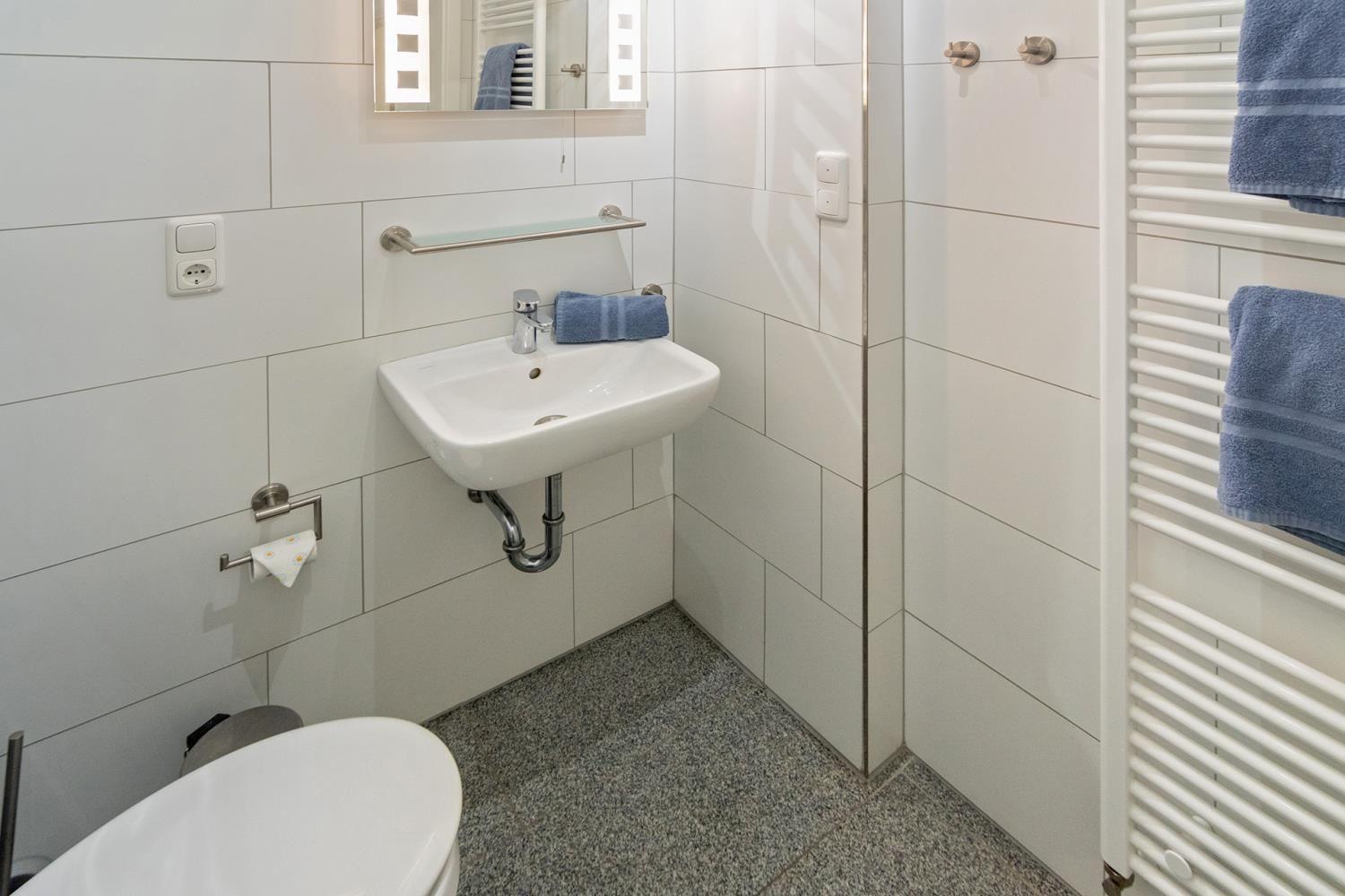 Adlon - Bad/WC 1