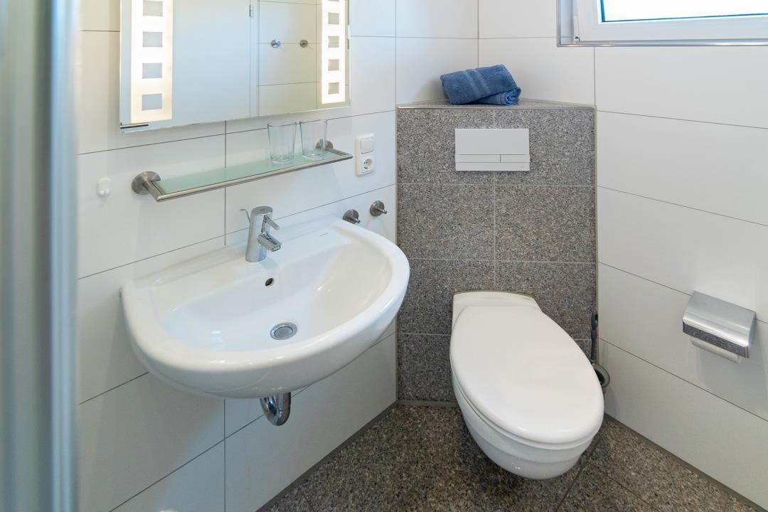 Haus Friesenkrone - Bad/WC 1