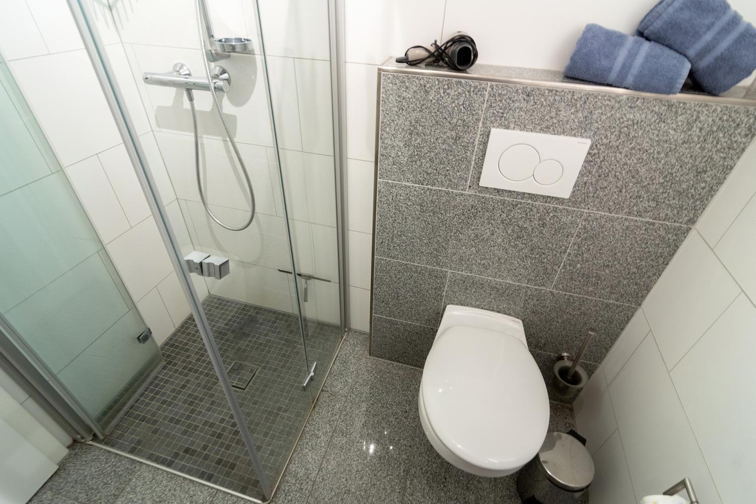 Dalida - Bad/WC
