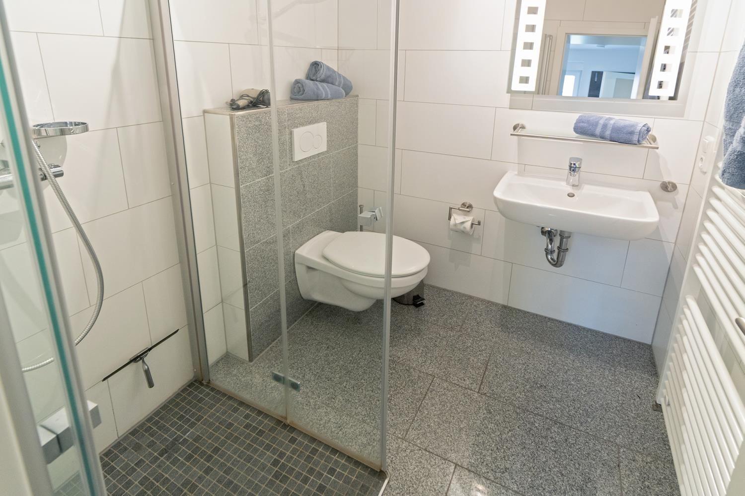 Dalida - Bad/WC 1