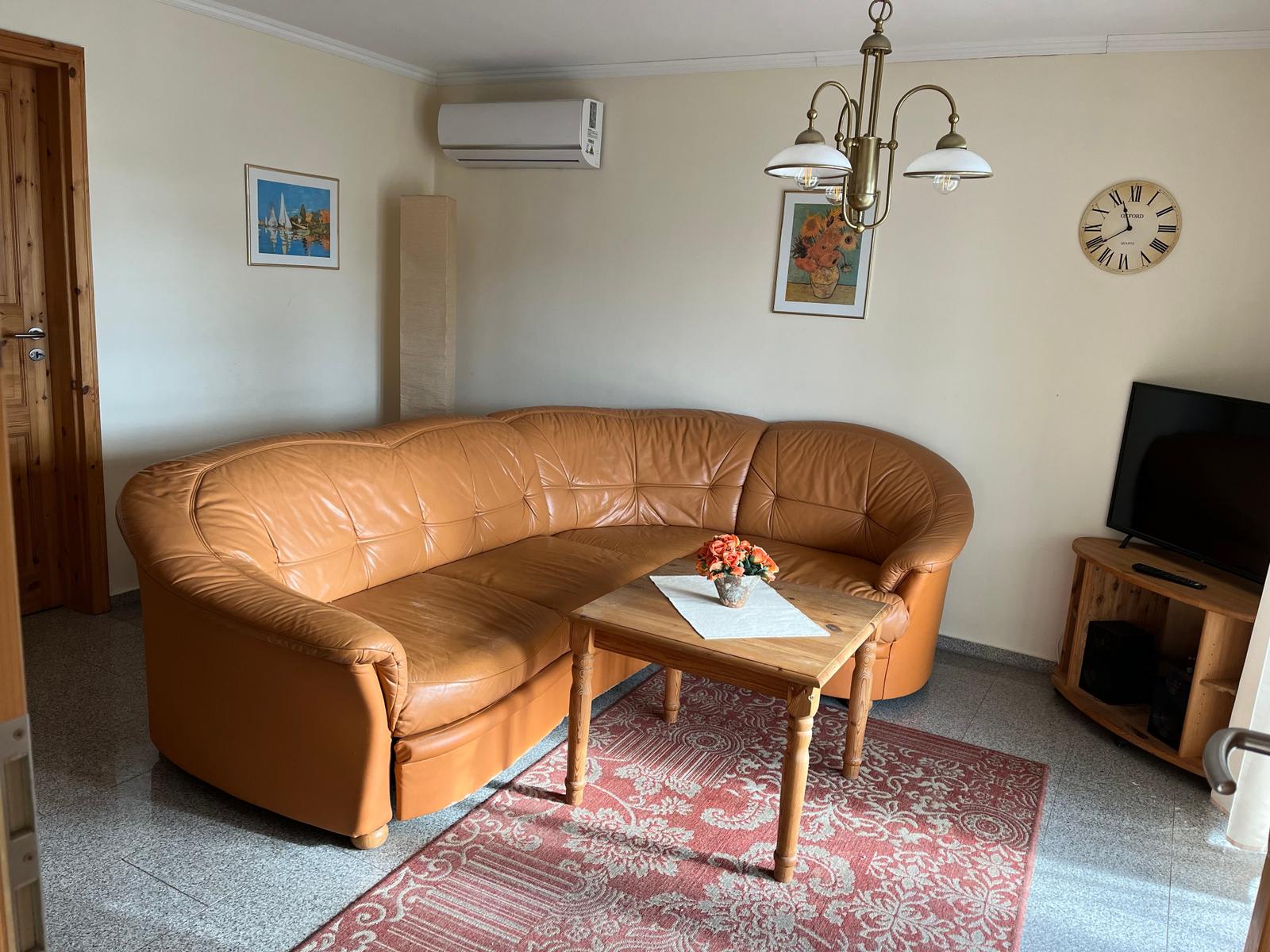 Couchgarnitur im Wohnraum
