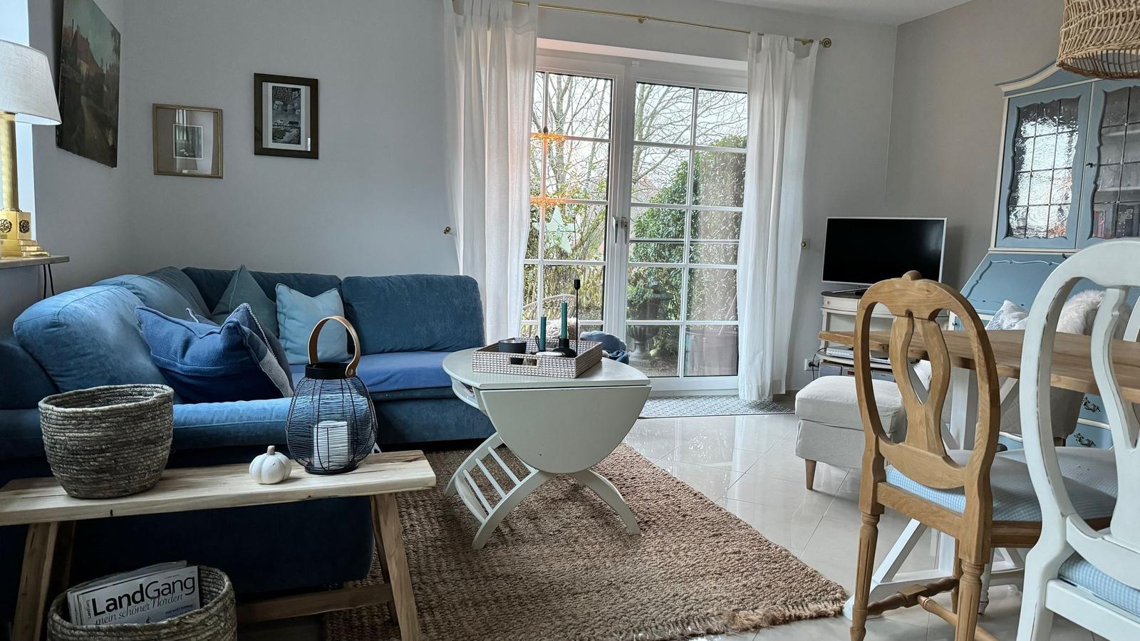 Sofaecke mit TV