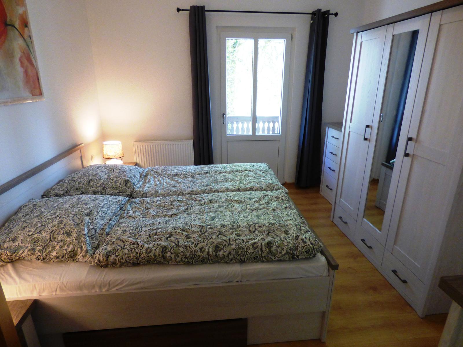 Schlafzimmer 2