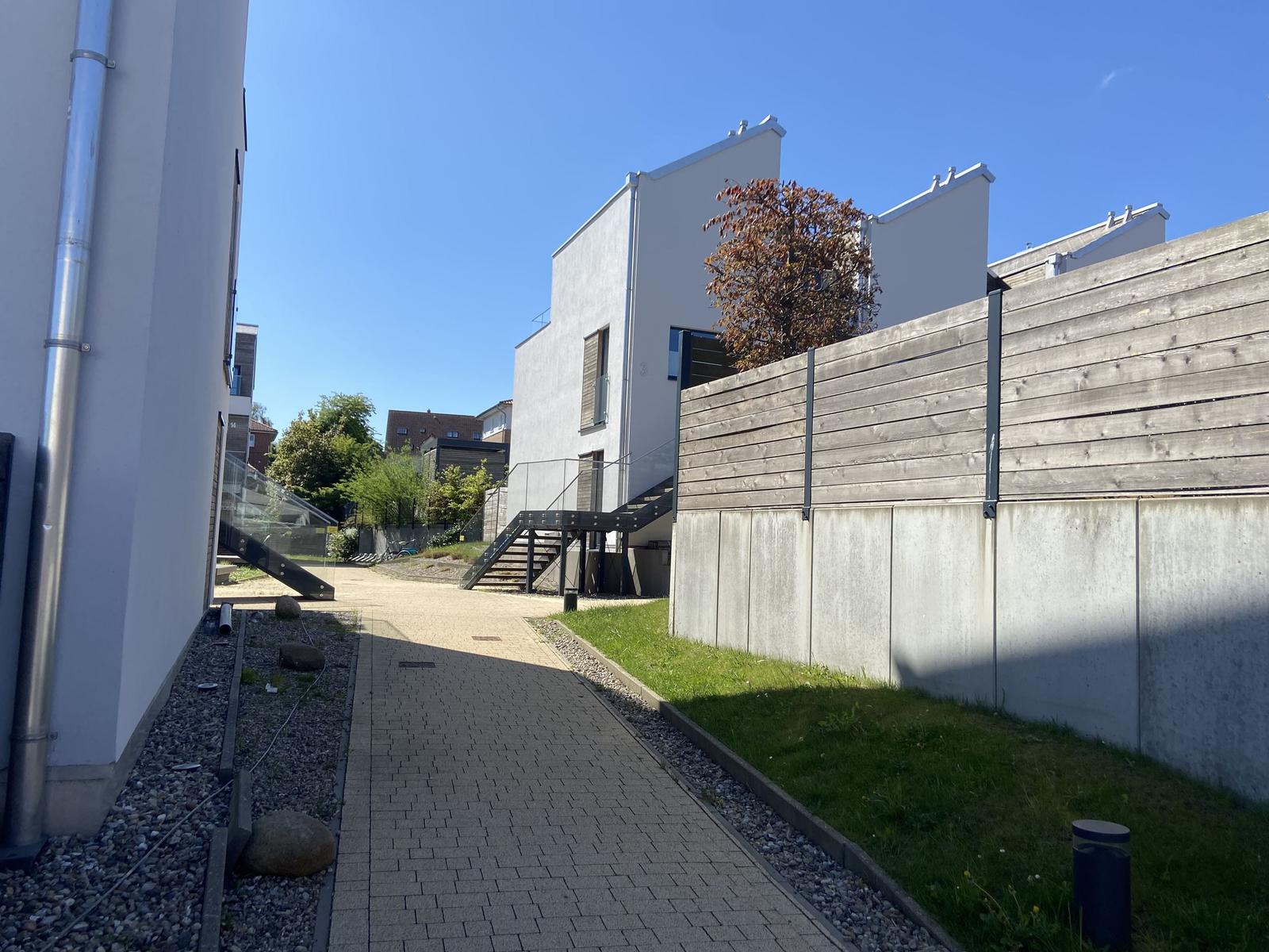Weg zum Haus...