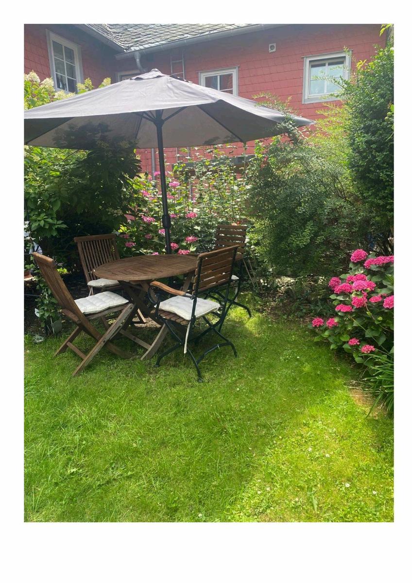weitere Sitzmöglichkeiten im Garten