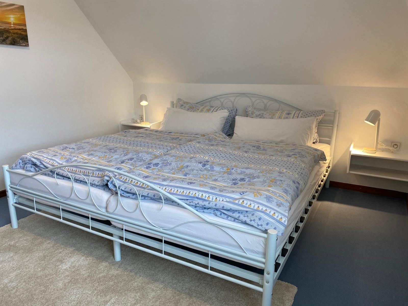 Schlafzimmer 2
