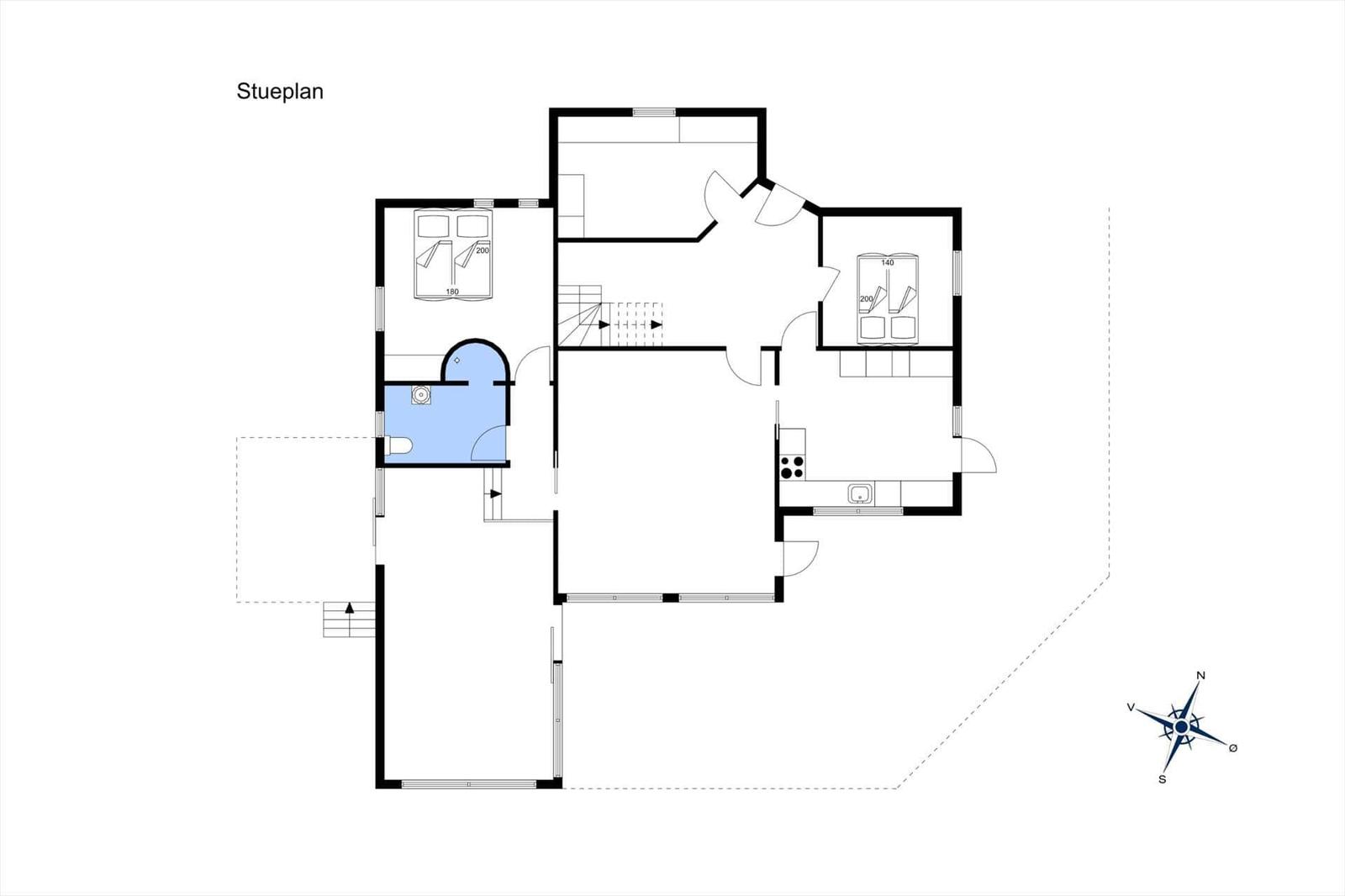 Floor plan shows layout with bedrooms, kitchen, and bathroom.
