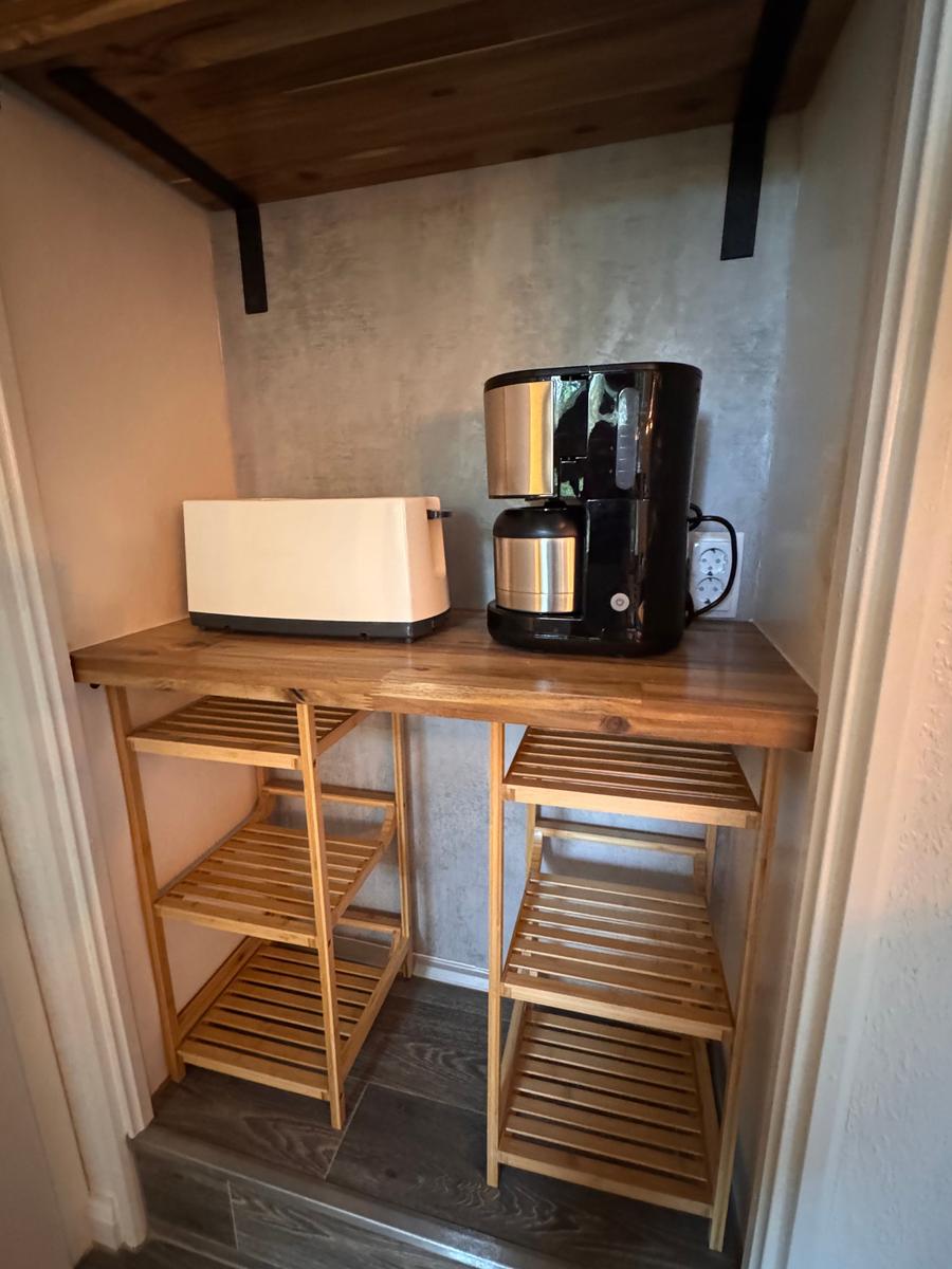 Toaster und Kaffeemaschine