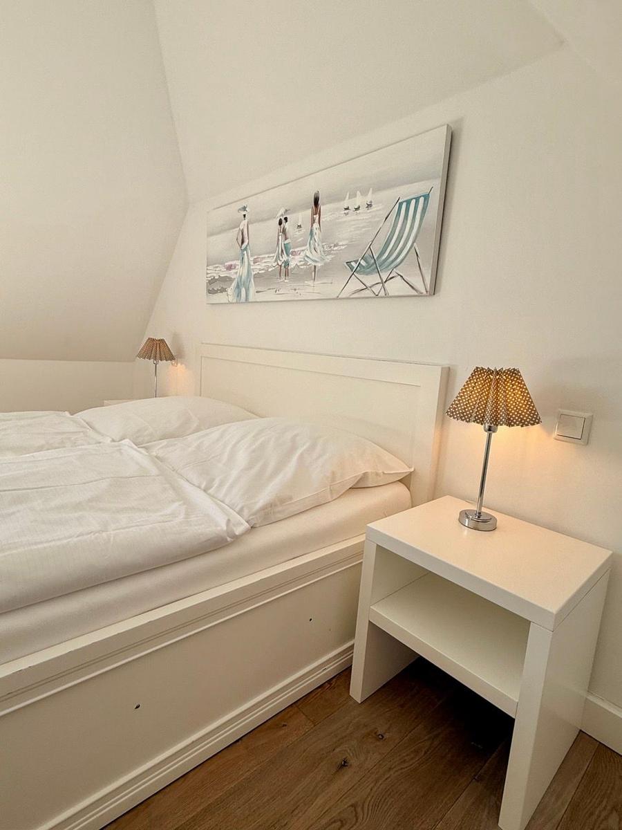 (Schlafzimmer Dachgeschoss)