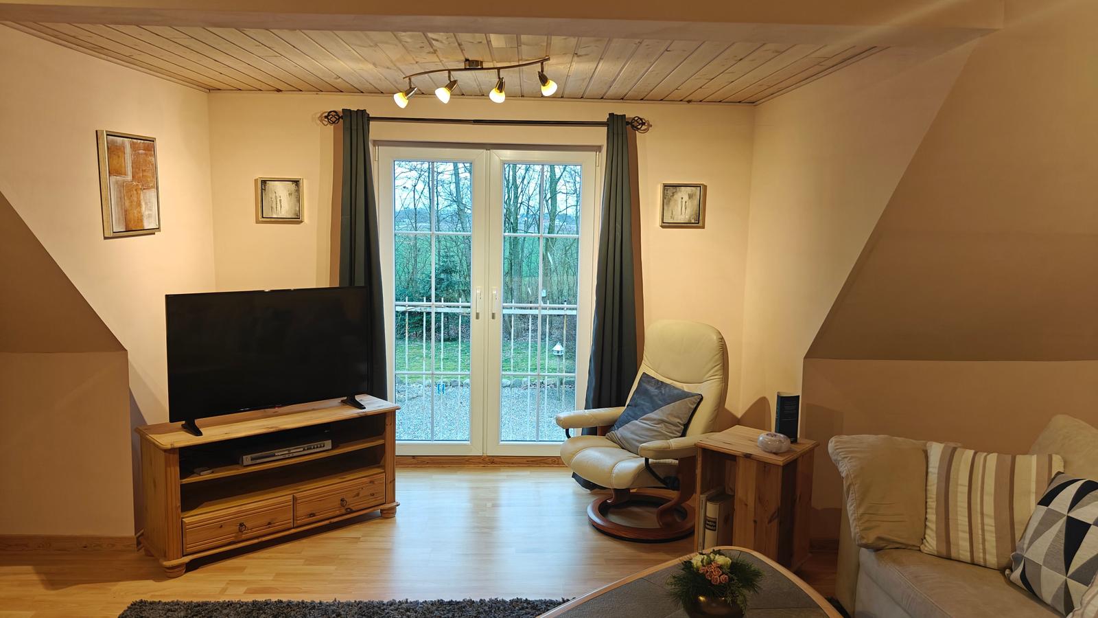 Teilansicht Wohnzimmer