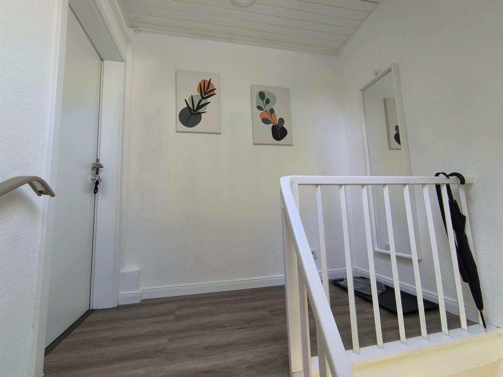 über die Treppe gelangen Sie in den OG