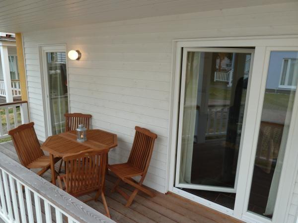 große Terrasse (insg. 24m²)