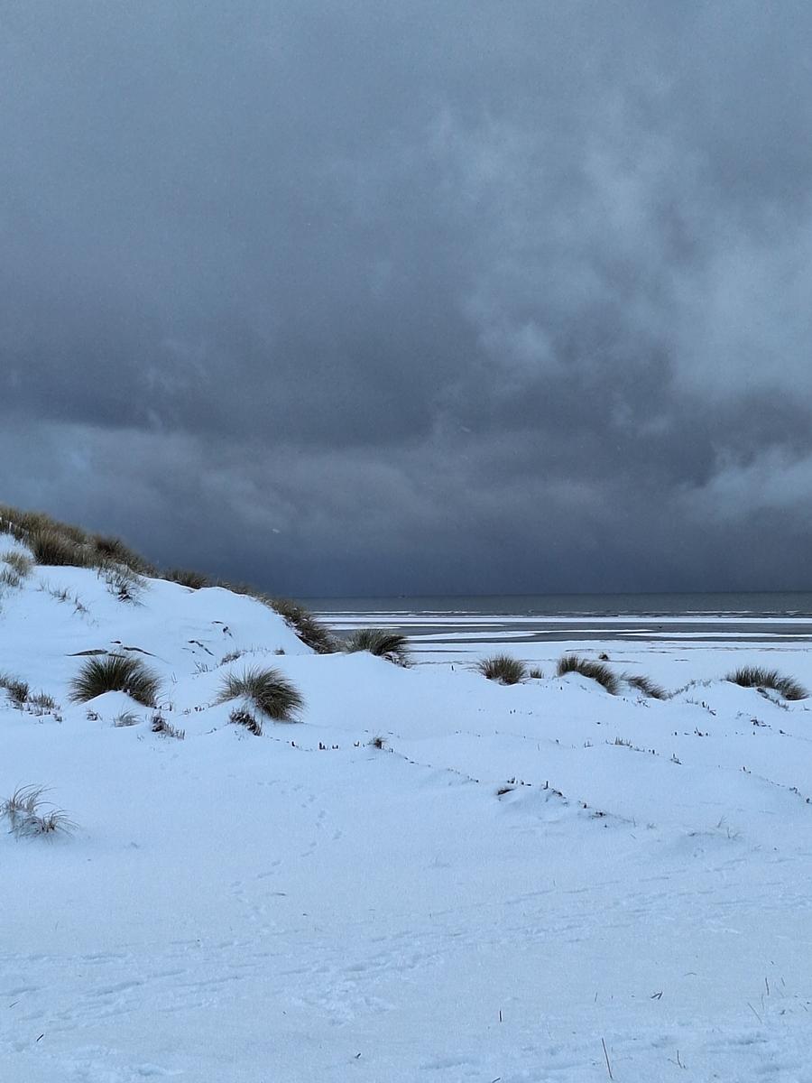 Nordseestrand im Schnee